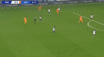 c罗完成梅开二度破什么记录了,c罗意甲连续十场破门全过程