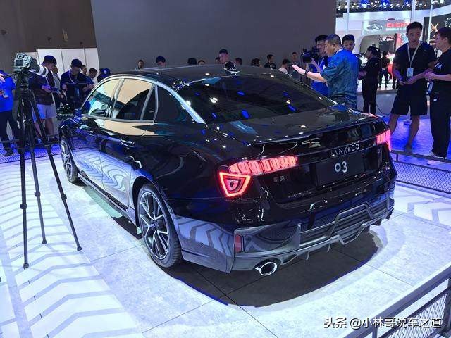 最便宜的4缸摩托车跑车有哪些,阿斯顿马丁跑车最便宜多少钱一辆