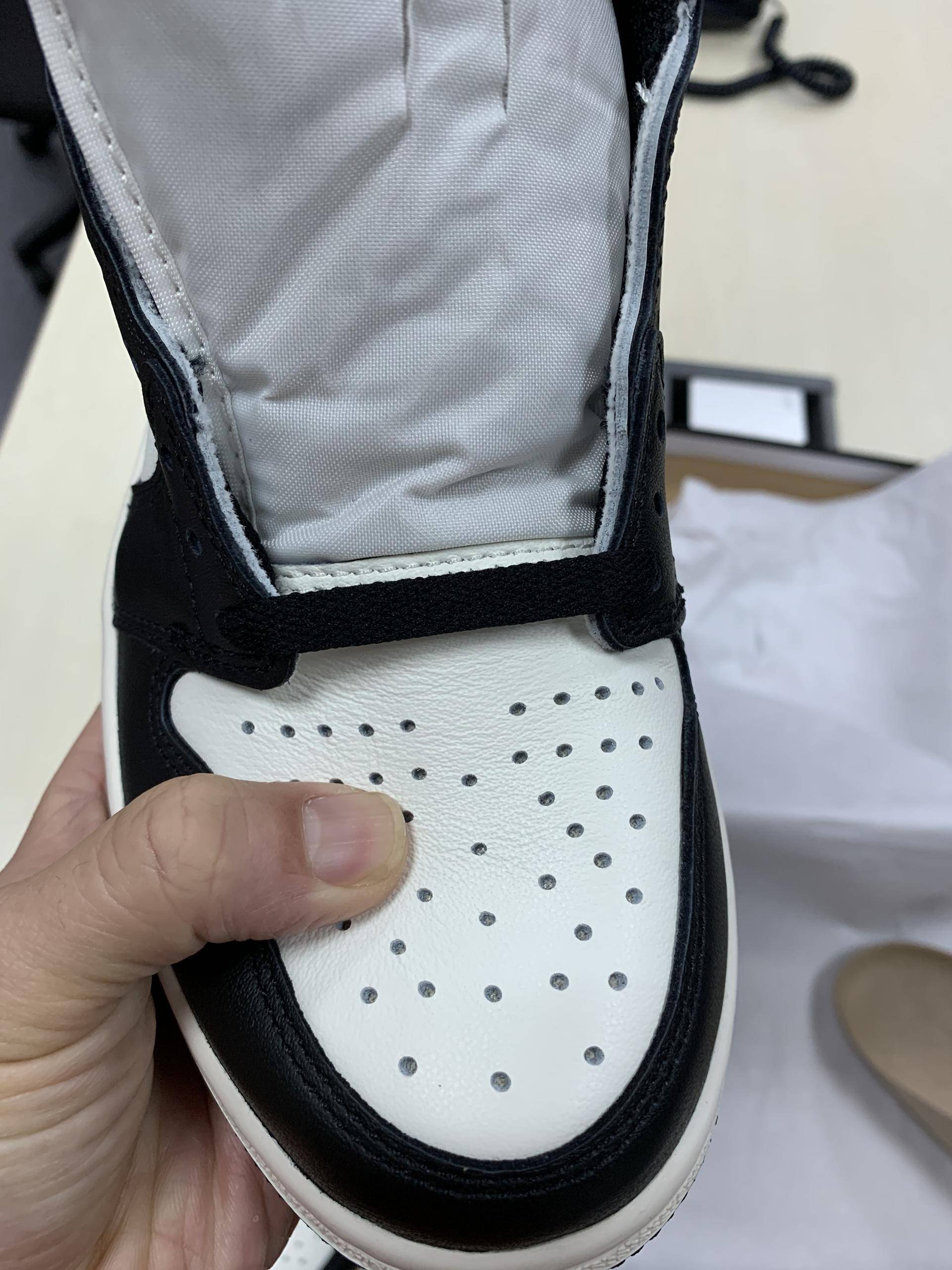 入手小倒钩AirJordan1DarkMocha