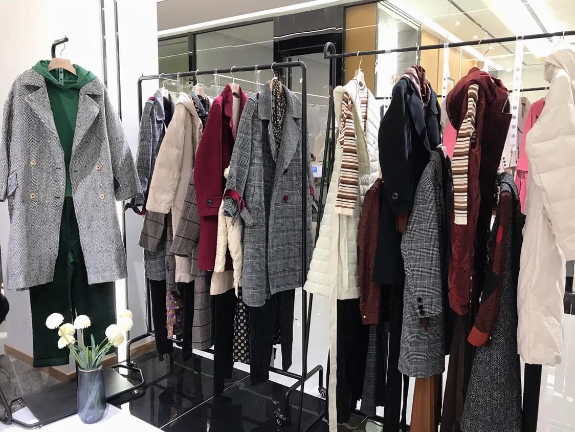 品牌尾货折扣店怎么做,品牌折扣女装拿货秘诀