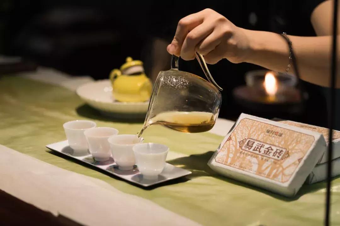 黄片:老叶子上位记