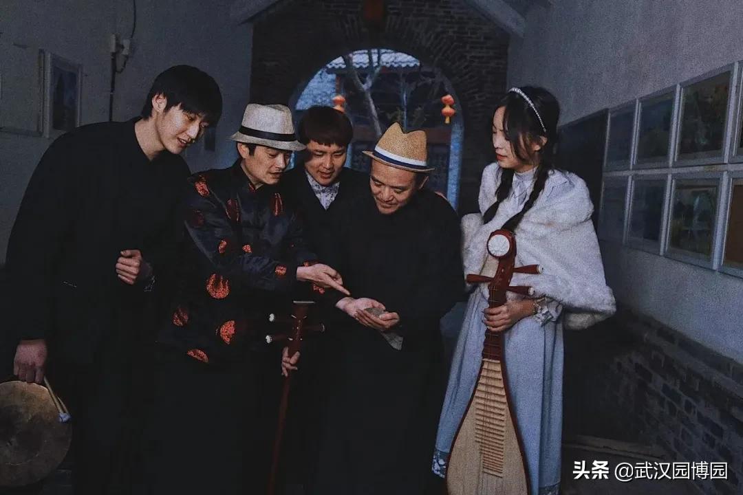 汉口里推出全街沉浸式实景剧本杀游戏《一出好戏》