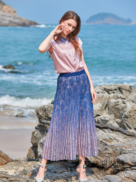 金蝶茜妮最新款,金蝶茜妮品牌女装受欢迎吗