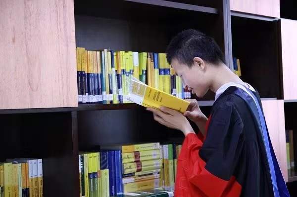 你说天资平常的普通孩子，就无法进入清华北大吗？韦神启示录之三