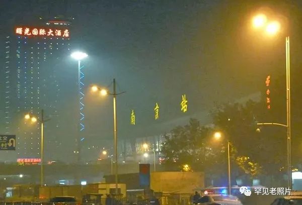 100年南京大桥绘画,南京红色100年