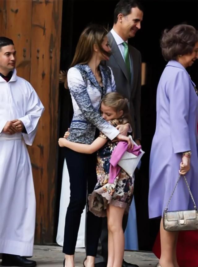 莱昂诺尔受伤,莱昂诺尔13岁演讲视频完整版