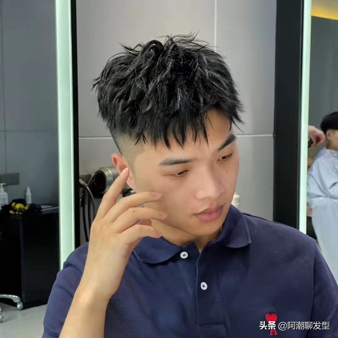 今年流行男发造型技巧,现在流行的时尚男发怎么剪