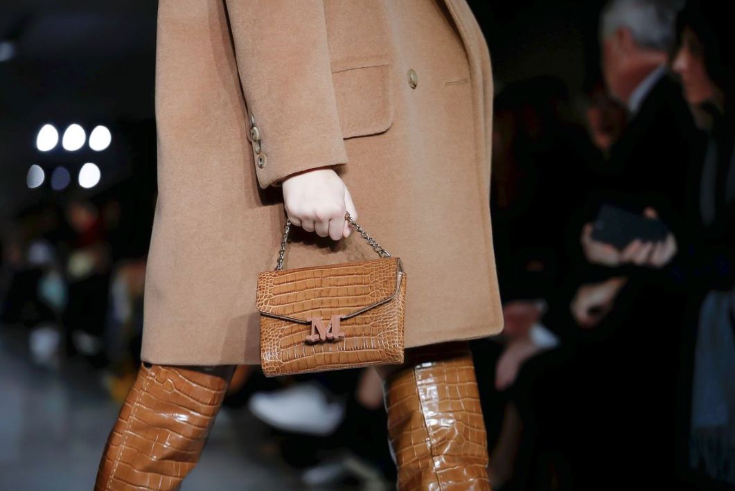 MaxMara男士穿搭,maxmara黑色西装外套怎么搭