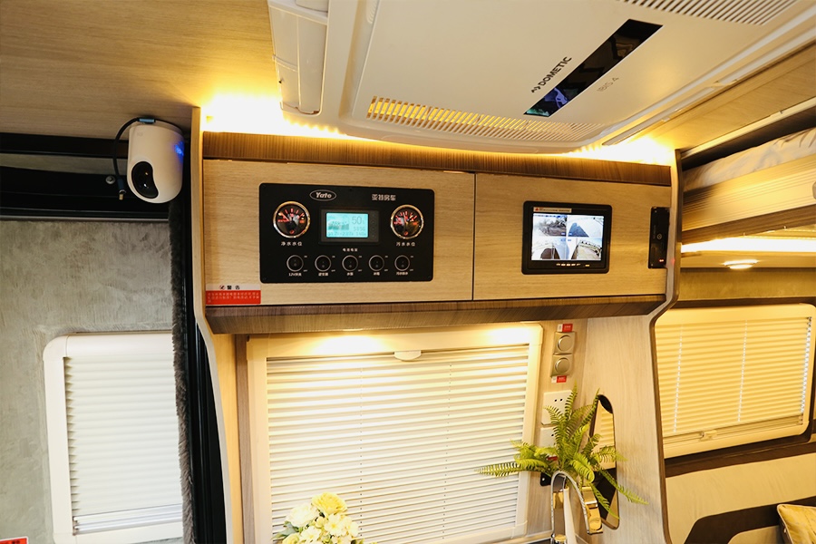 亚特NAJA进口依维柯底盘B型房车亮相,不仅仅是换了底盘