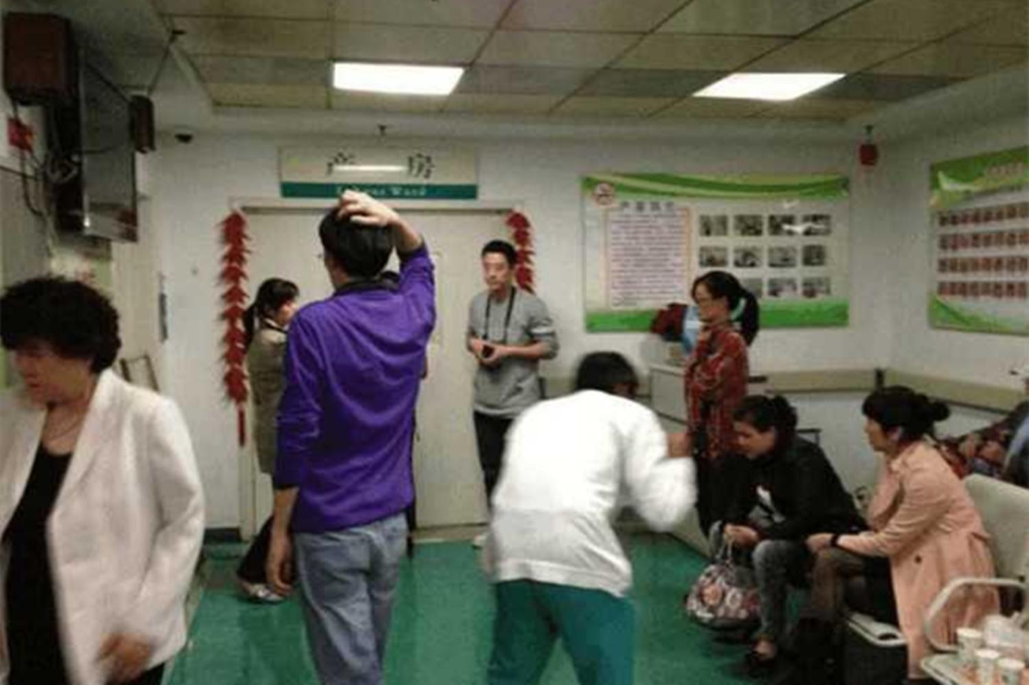 妻子顺产丈夫痛哭,顺产不顺利转剖腹产