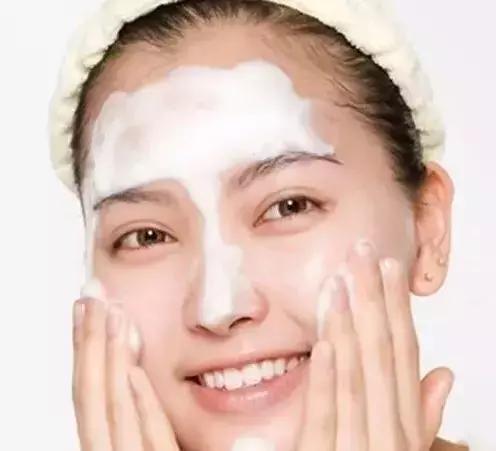 去黑头泥膜正确用法,如何正确去黑头学生党