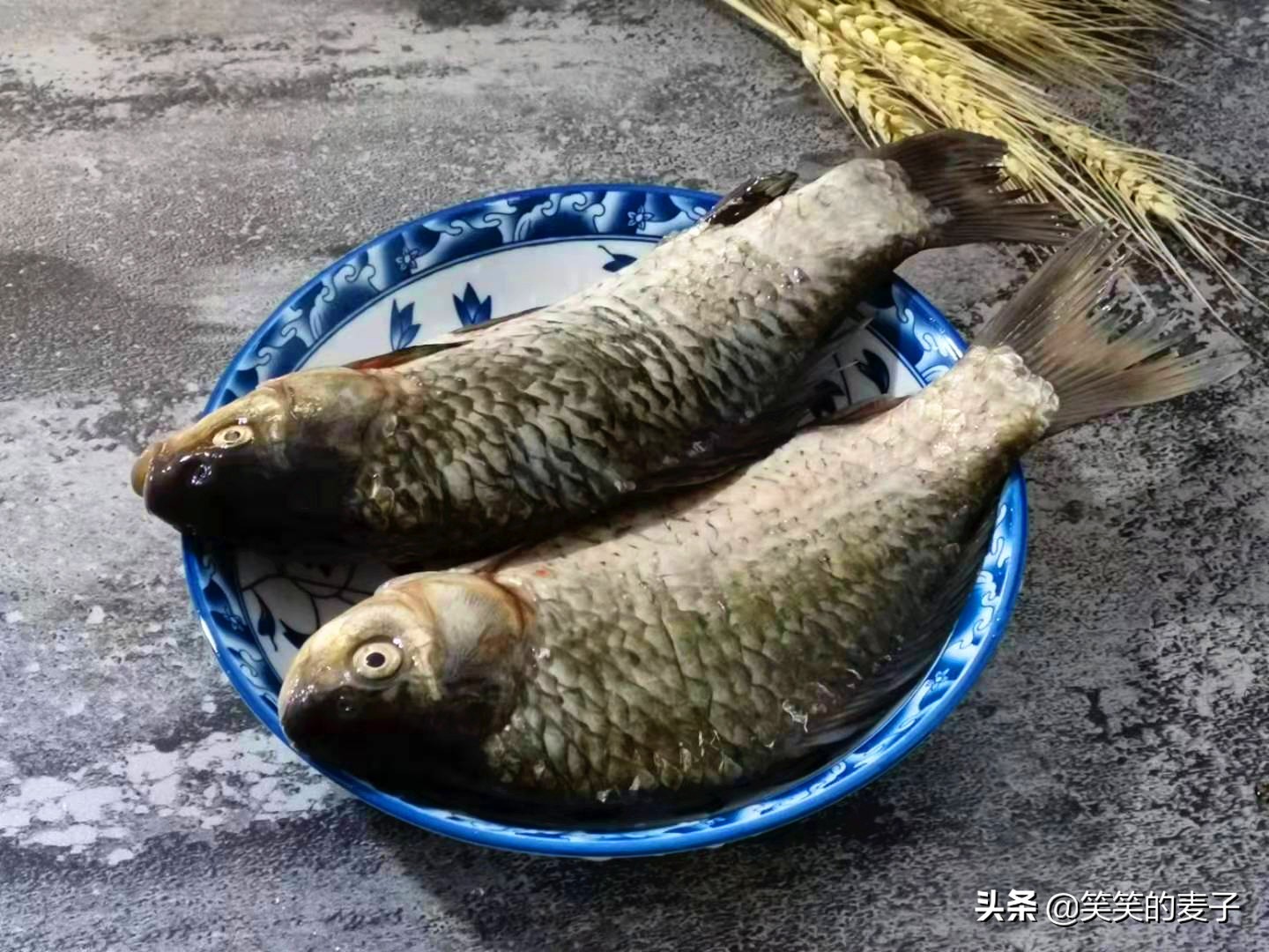 煎鱼怎么煎好吃不破皮视频,煎鱼怎么做才不脱皮