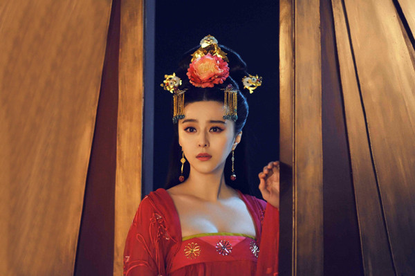 变态少年皇帝,霸占了亲姑姑,姑父大怒:不灭你枉为男人