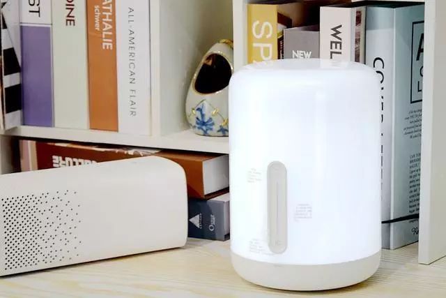 米家床头灯测评,米家床头灯灯泡测评