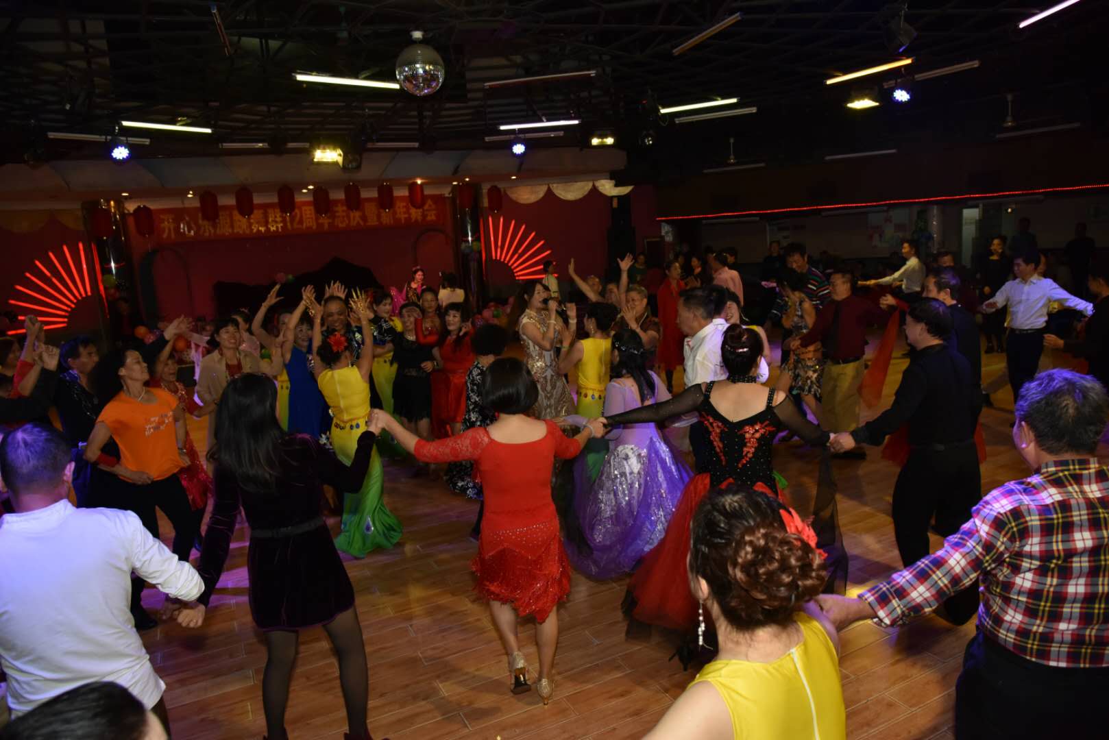 广州传奇舞厅的谢幕,广州传奇表演视频