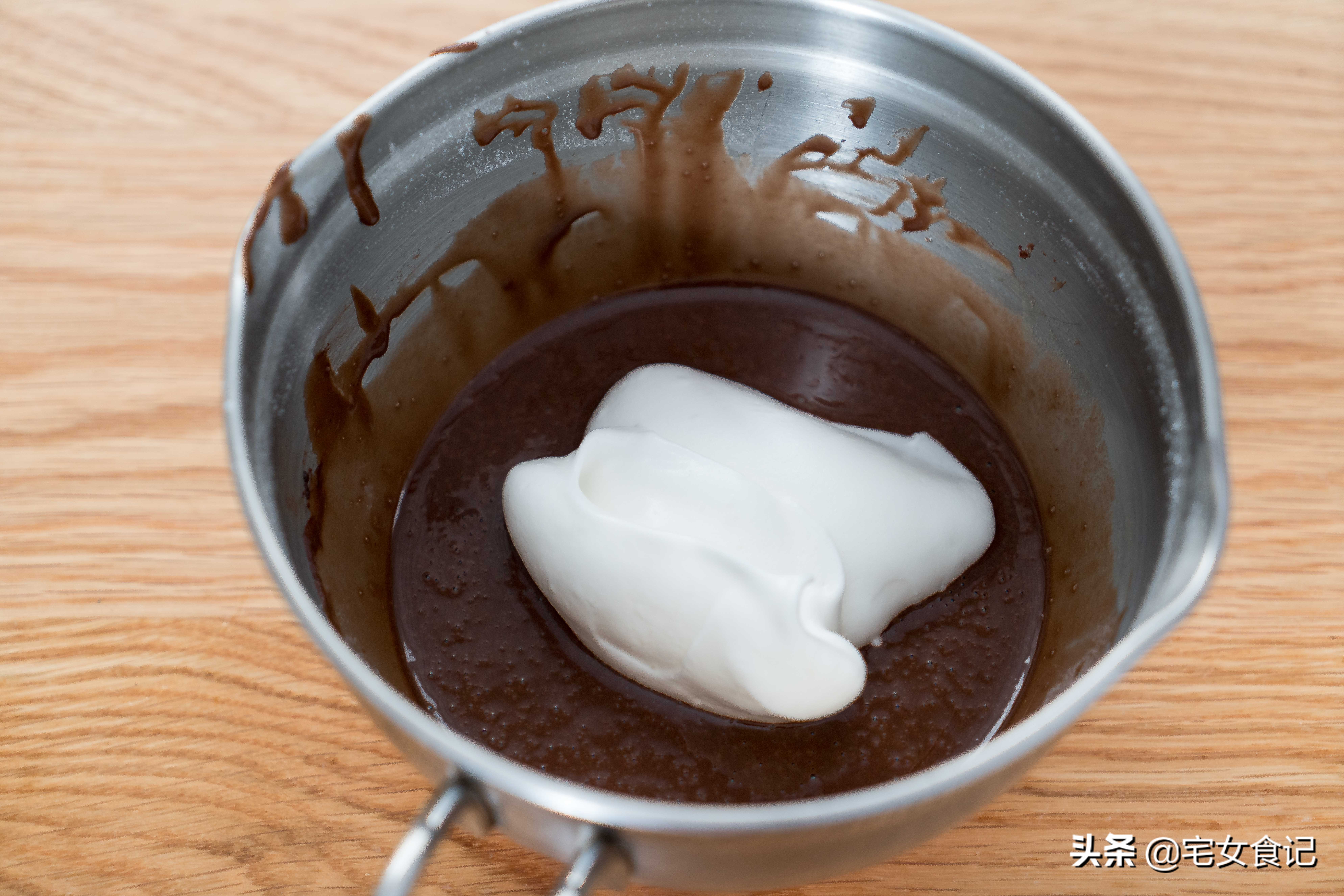 怎么做好一点的巧克力蛋糕,巧克力古早蛋糕制作全过程教程