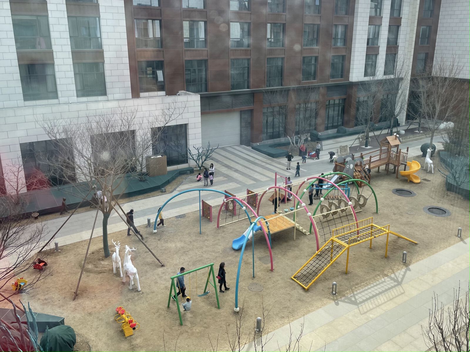 周末遛娃，北京总算又有一家像点儿样子的亲子酒店了