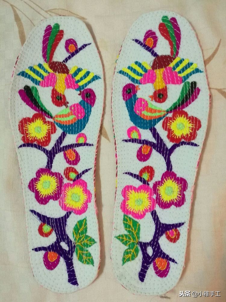 云南小巧妹自做鞋垫刺绣教程,孙姐手工刺绣鞋垫教程