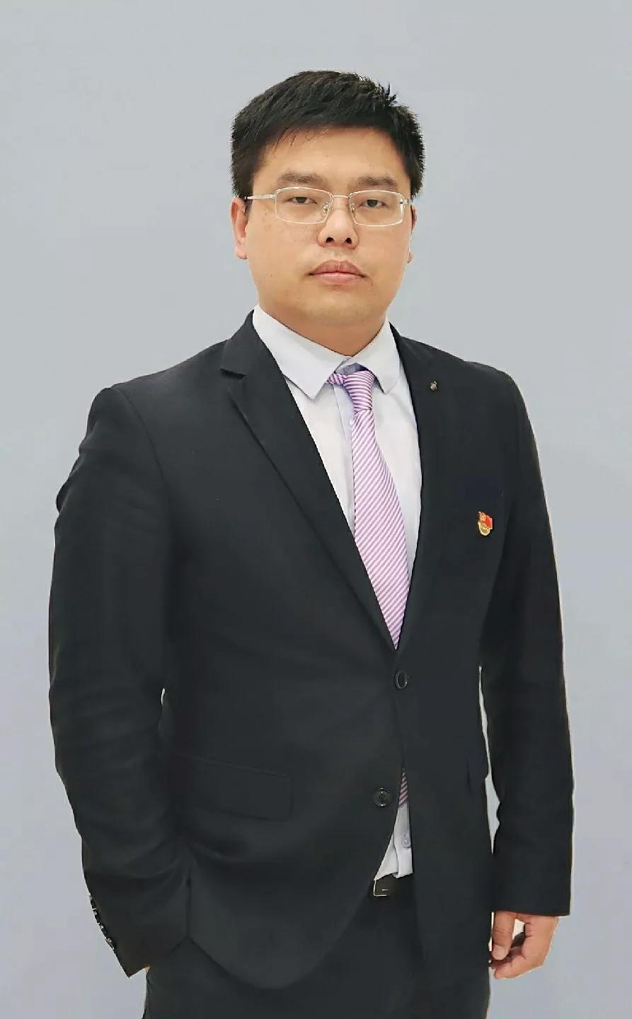 我俩分开住好几年了，丈夫拿我身份证*款贷**却还不上，我有权拒绝还贷吗？