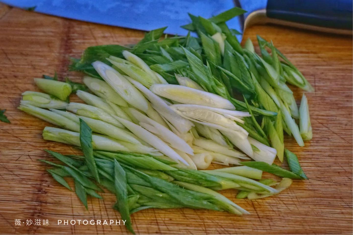 鱼与香肠的约会~香肠豆腐炖鱼~