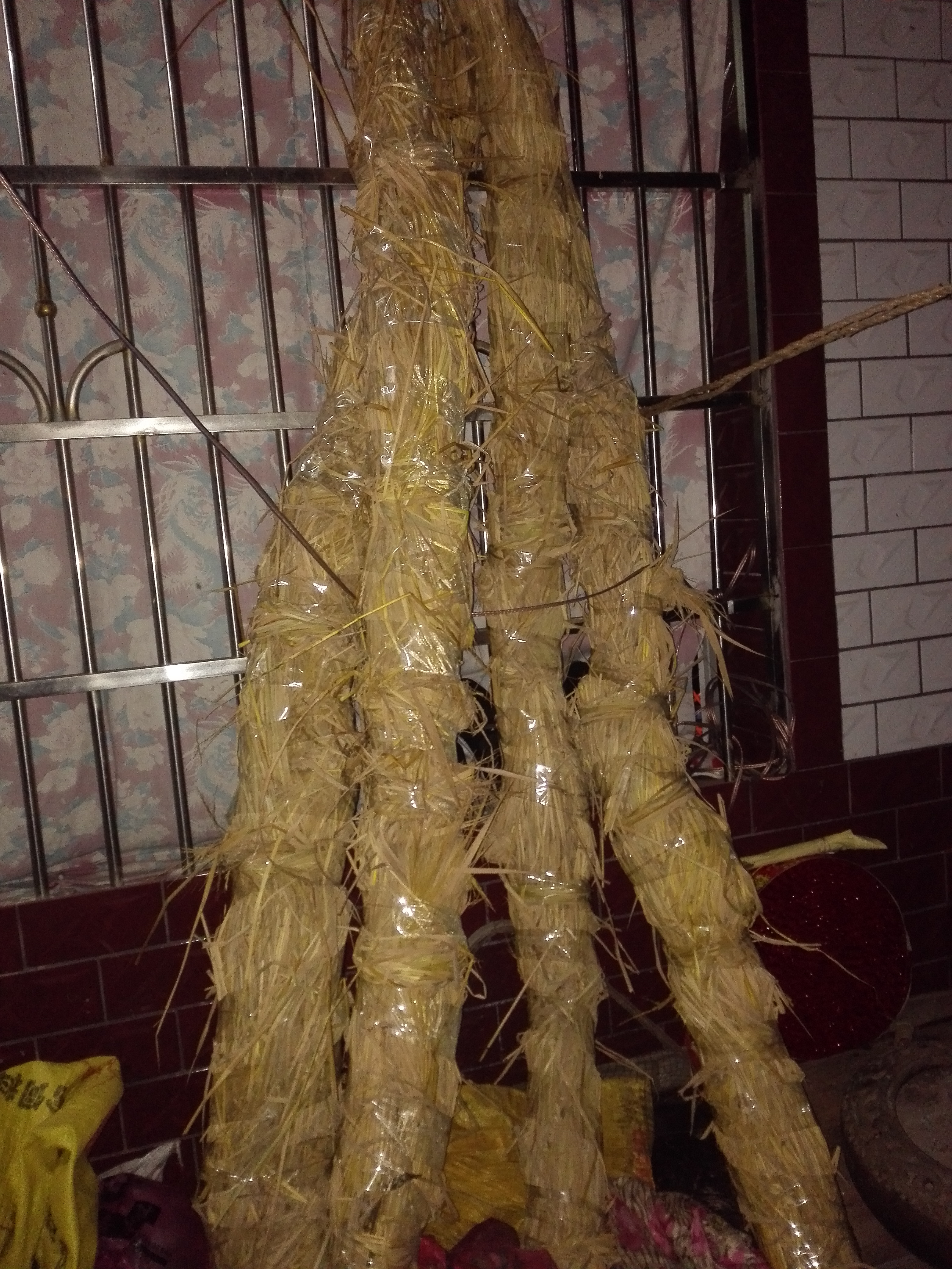 捡到一把扫把好不好,捡起地上的扫把