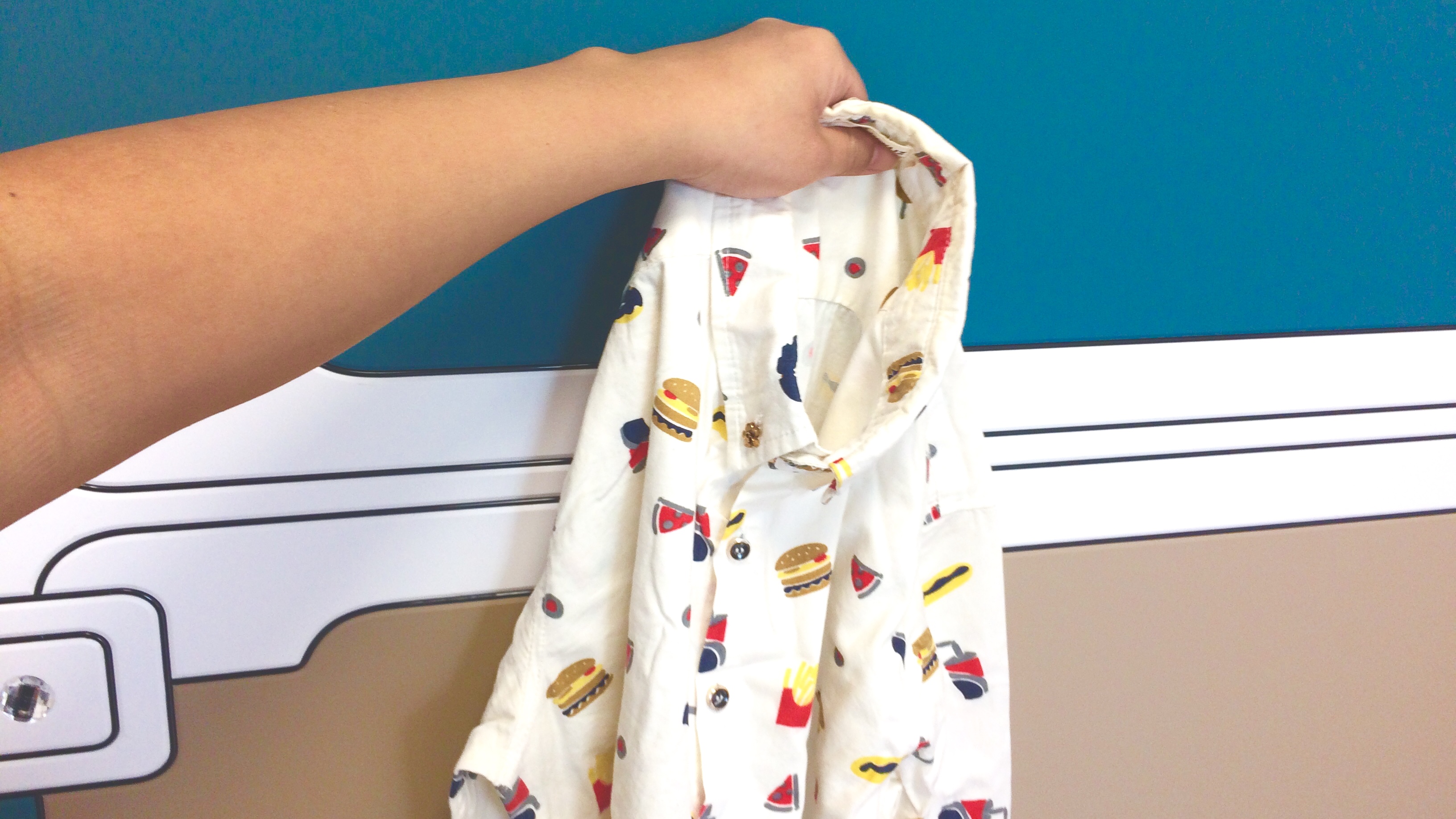 家里没有熨斗如何修复褶皱的衣服,没有熨斗褶皱的衣服怎么快速弄平