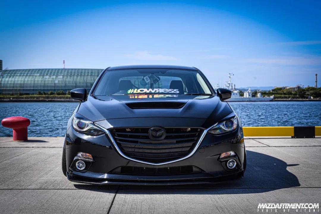 马自达3次世代昂克赛拉下赛道,次世代马自达3昂克赛拉上车效果