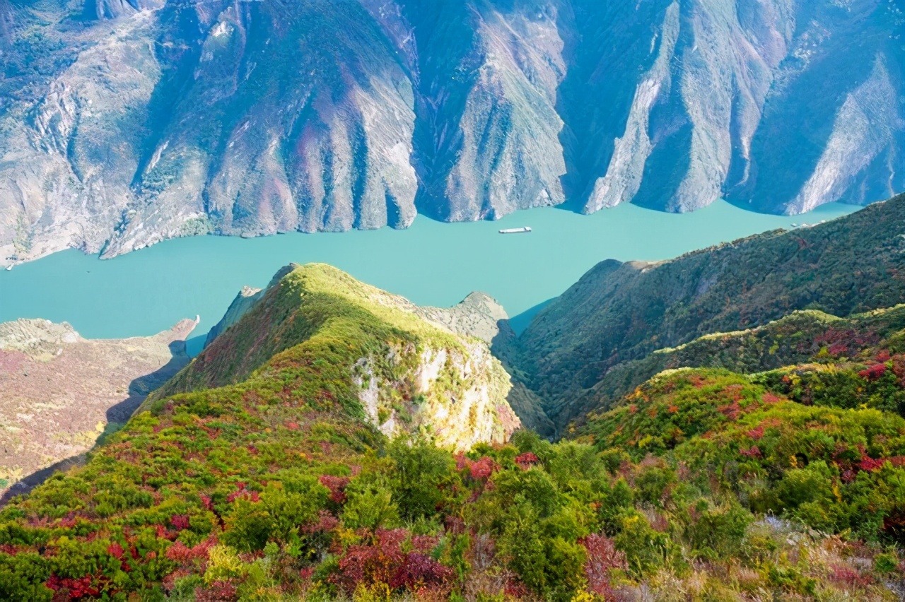 重庆三峡巫山云巅,重庆人间仙境南滨路