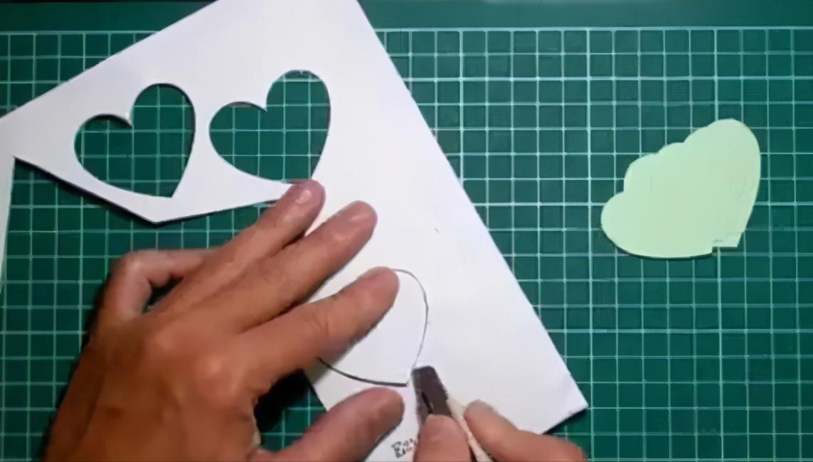 小班父亲节亲子手工公开课教案,幼儿园父亲节亲子手工视频教程