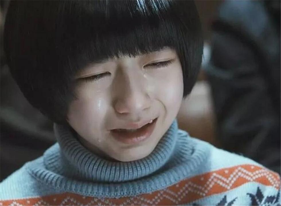 女孩子第一次来例假妈妈该怎么说,女儿初次来例假该怎么教育