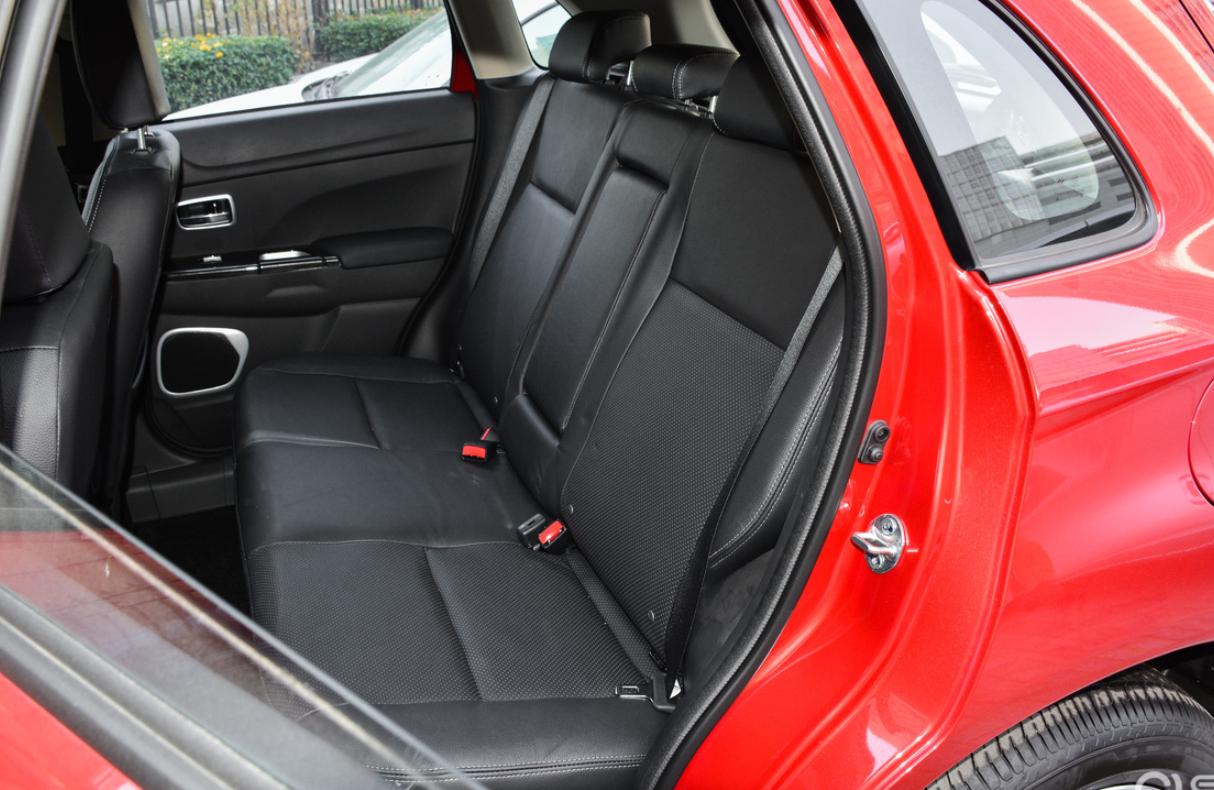 日系搭载2.5自吸爱信8at的suv,2.0t8at的动力组合的日系suv