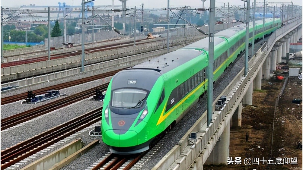 火车慢车和快车里面有什么区别,火车k开头的是快车还是慢车