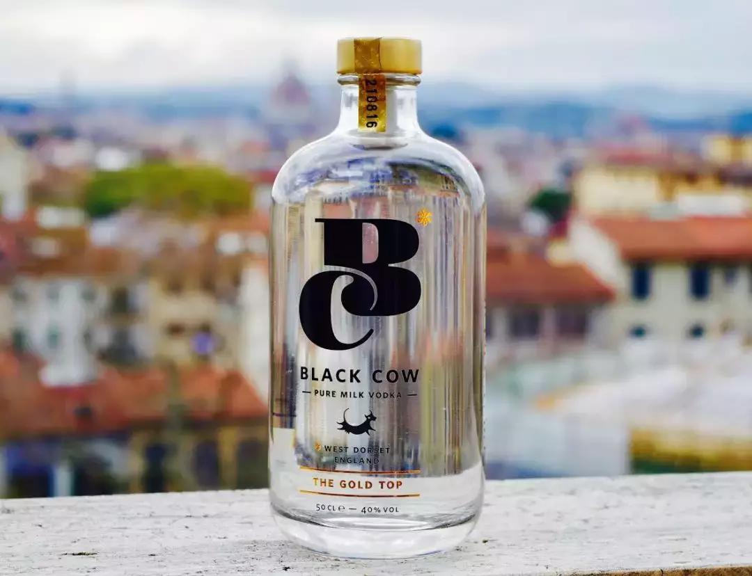 伏特加为什么要兑饮料,伏特加真的是酒精兑水吗