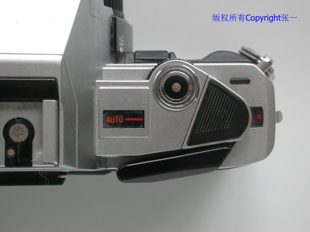 由中国海鸥DF-300贴牌而来的德国RevueDF-300单反照相机!