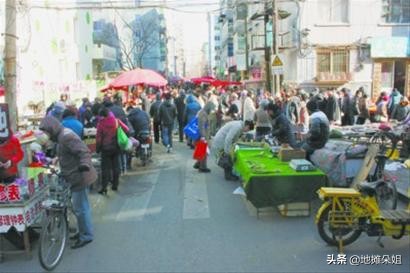 现在摆地摊真的有那么赚钱吗,讲实话摆地摊到底赚不赚钱