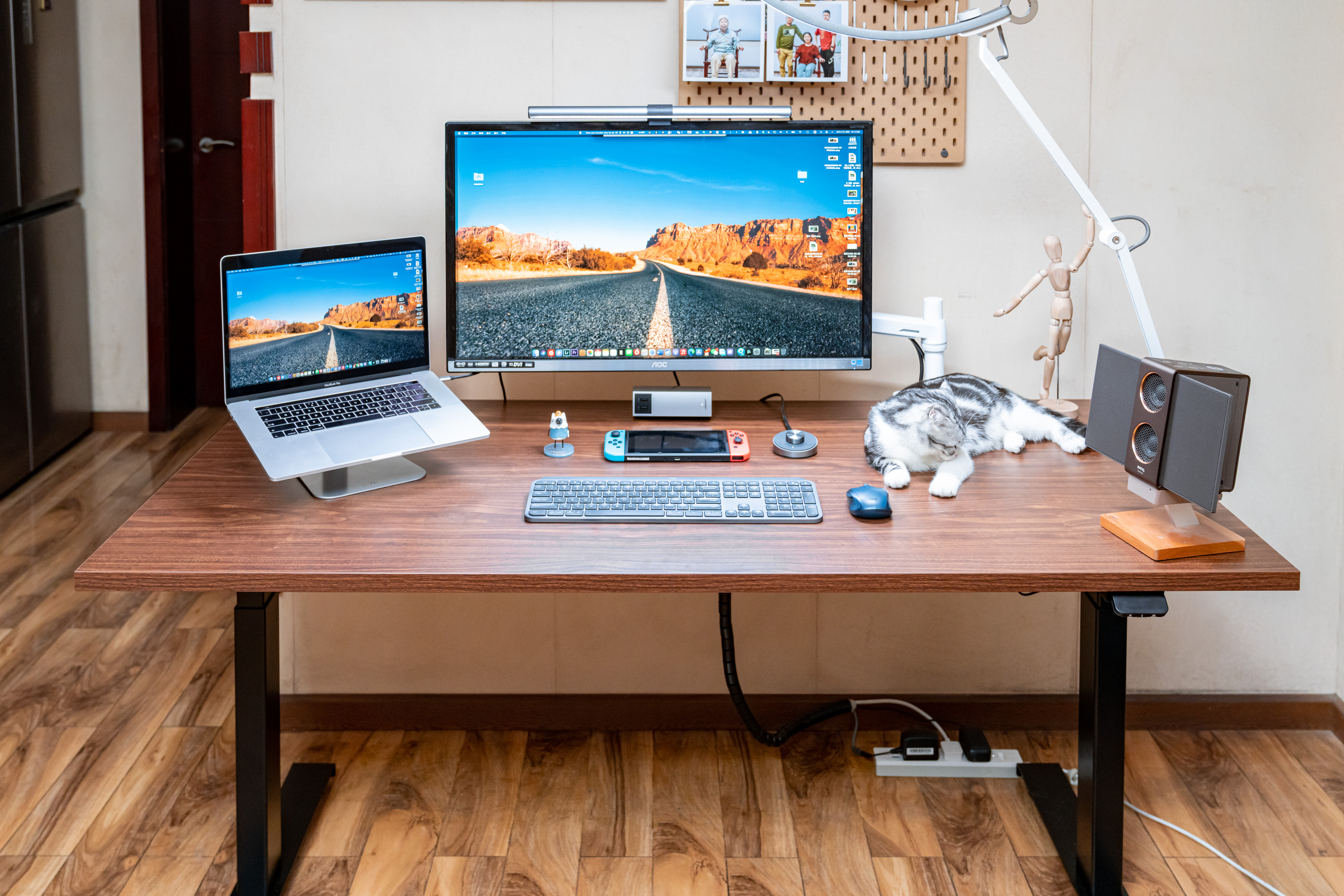 怎样买电动升降桌划算,电动升降桌如何选板材