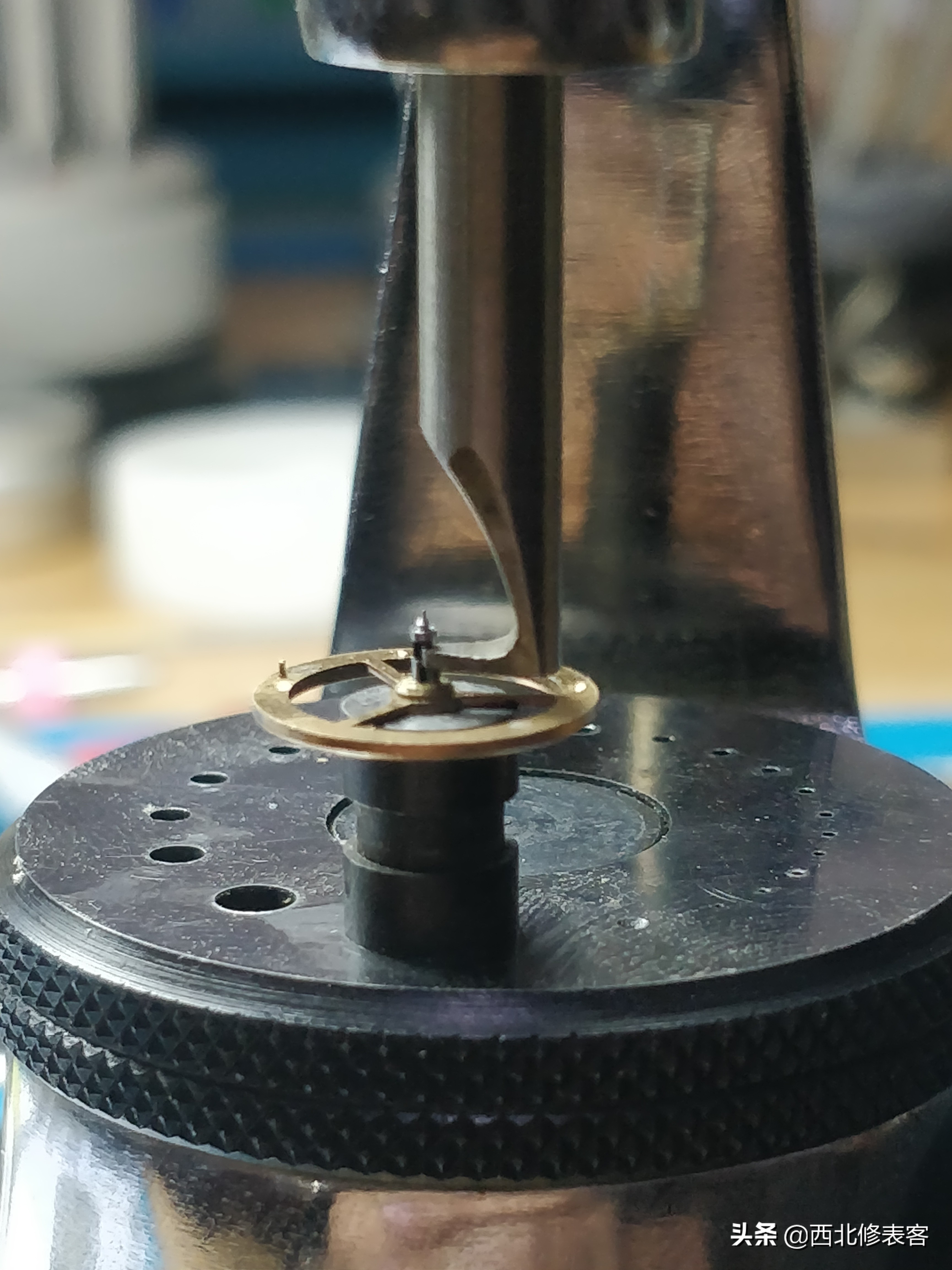 老怀表修理视频,修表师傅修坏表