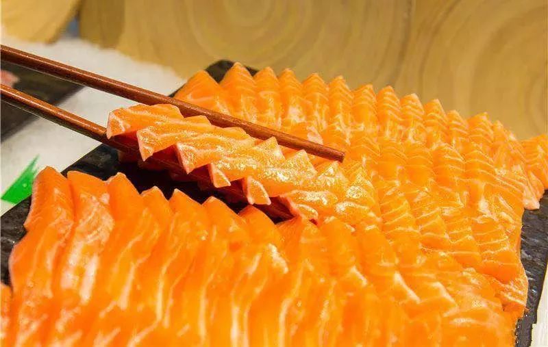 坐拥500万英镑艺术品!自助晚餐云集4家餐厅精华菜!