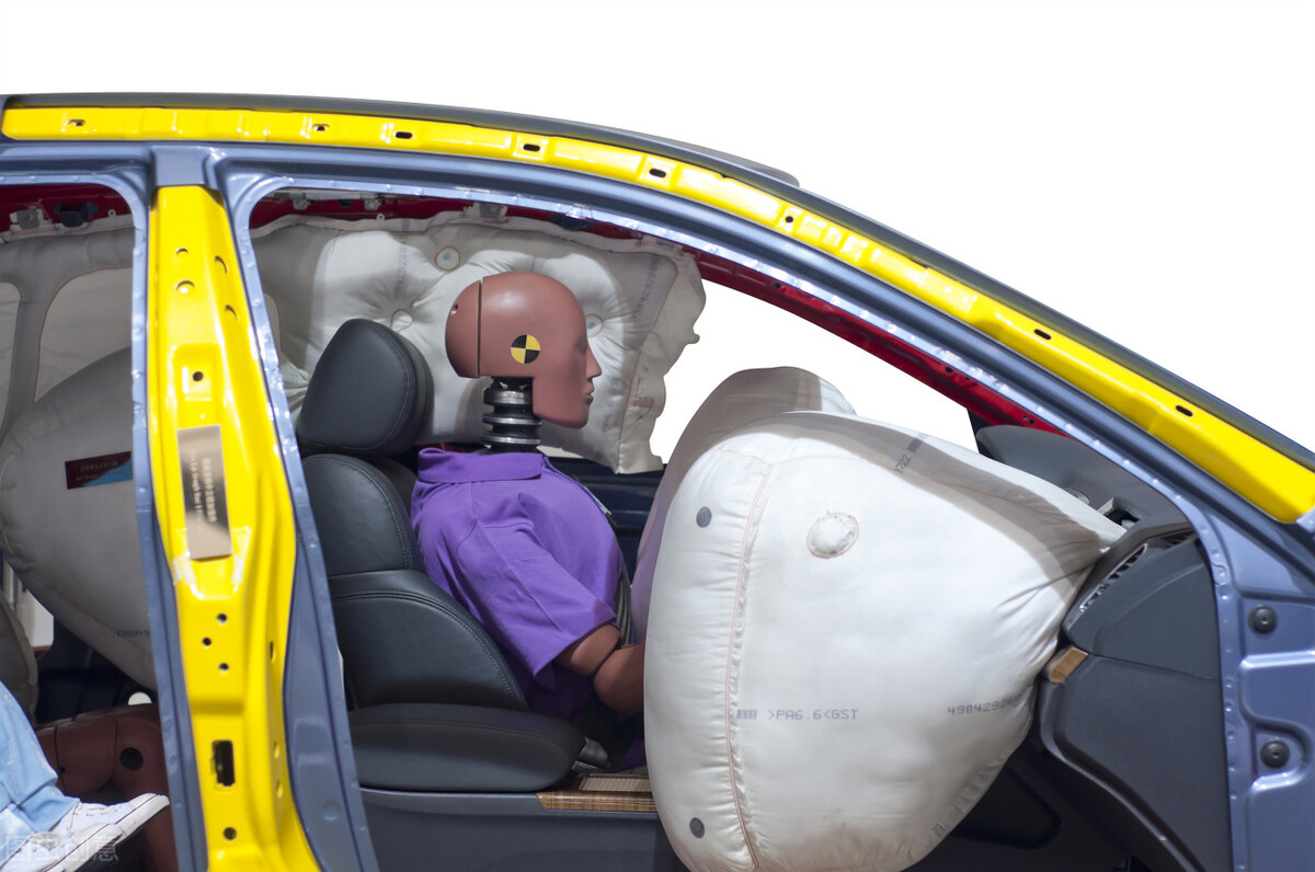 凯美瑞销量超过迈腾,凯美瑞值不值得买有什么优势