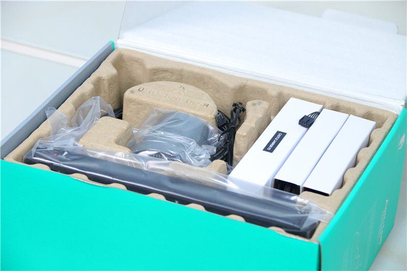 九州风神冰堡垒青春版水冷,九州风神玄冰55机箱配风扇