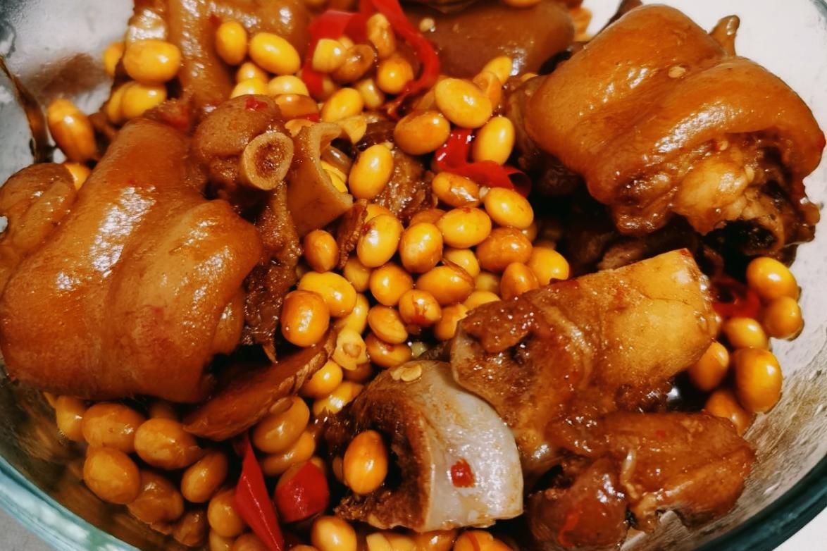 怎样炖猪蹄才能软烂不柴,炖猪蹄时牢记三不放