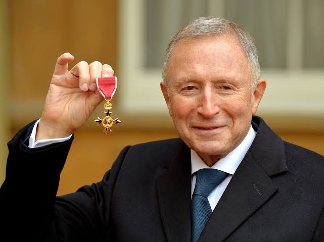 他从厕所小工混成身家56亿的世界级富豪，你还在怀才不遇吗？