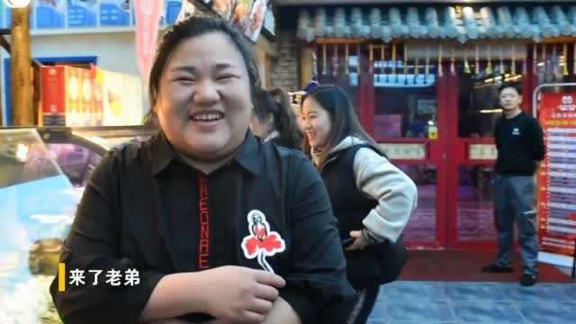 网红带火一座城 (网红一个人带火了一座城)