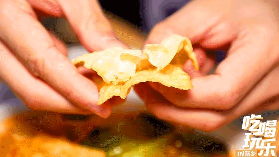 够狠！配料无限加！10余种卤味儿！新乡臭哥儿螺蛳粉拯救你