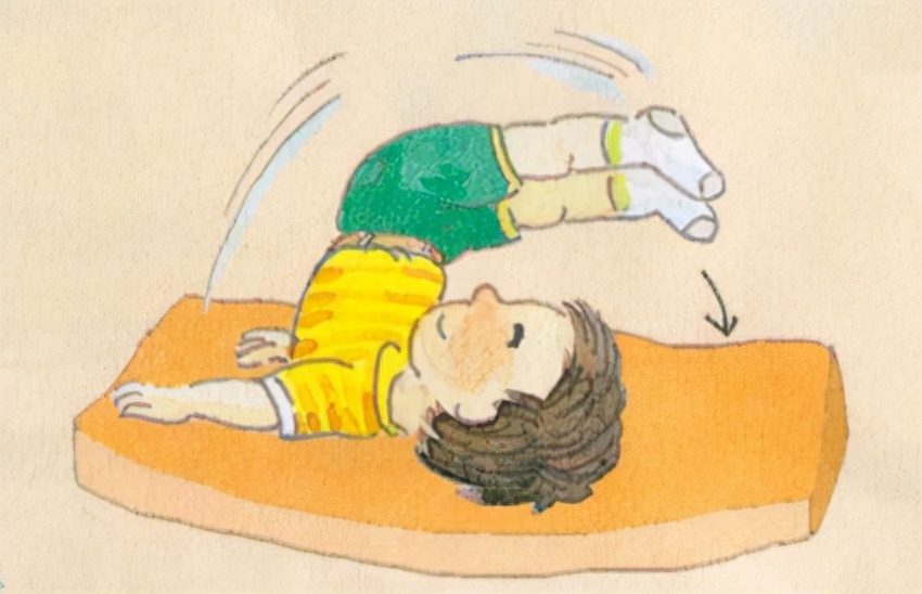 爸爸举高高导致孩子受伤,爸爸举高高把孩子摔成植物人后续