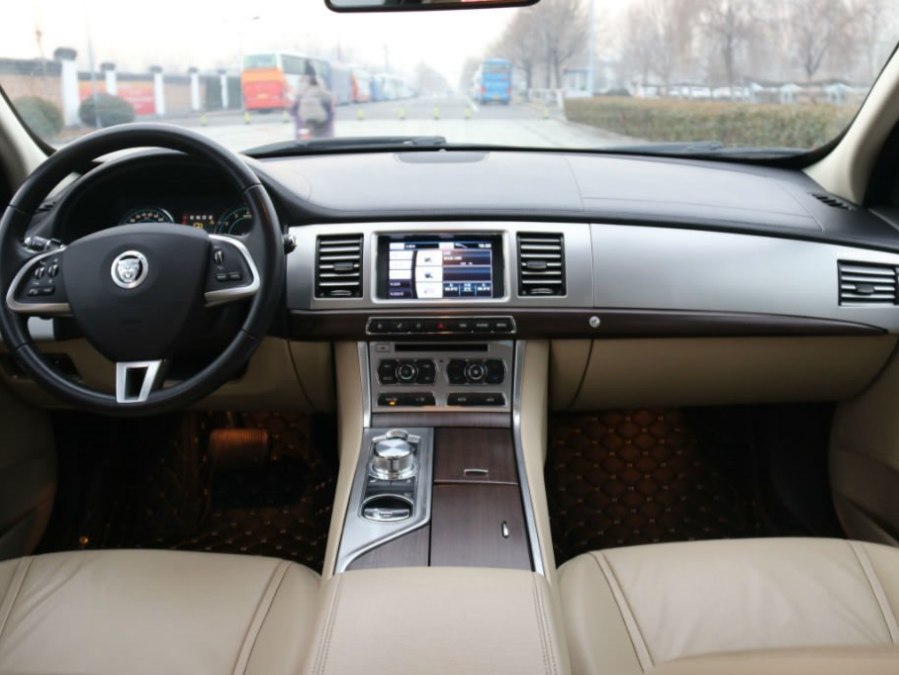 英伦捷豹xfl,捷豹六折轿车