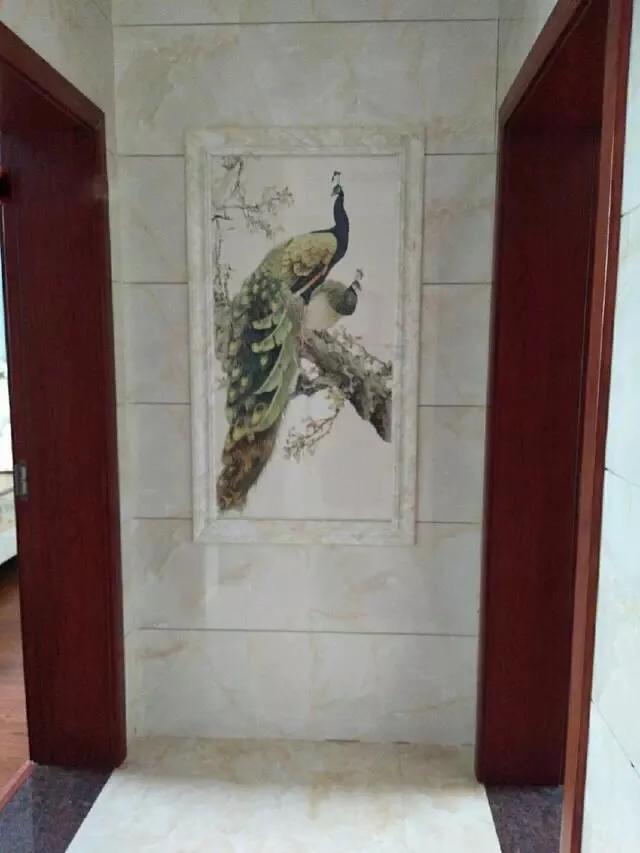 村里土豪的三楼自建房,女子在农村自建3层小楼没钱装修