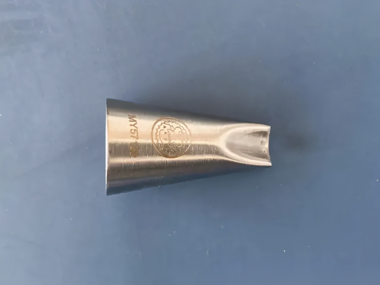 没有裱花袋裱花嘴泡芙奶油怎么挤,奶油裱花嘴怎么自做