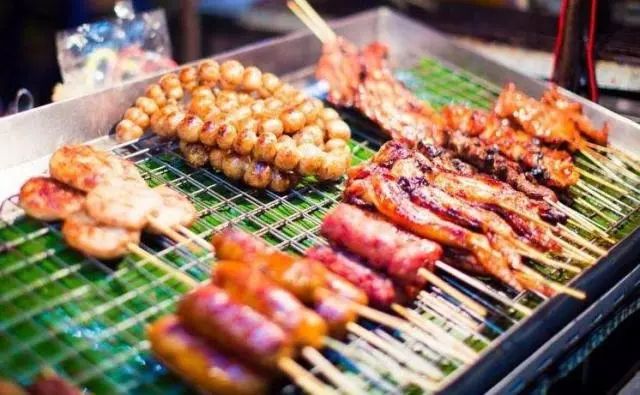 泰国曼谷泰式小火锅时代天街,泰国旅游必买十种美食