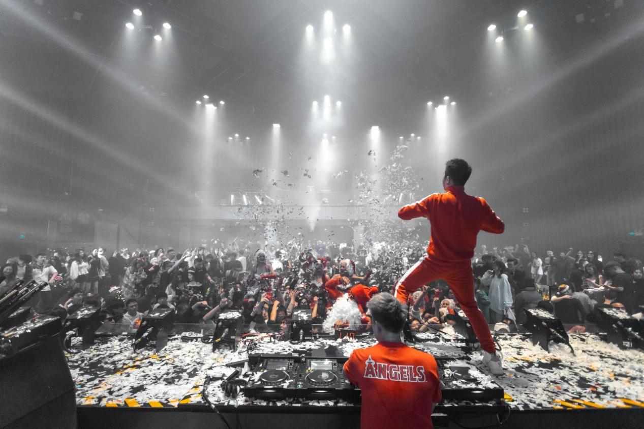 苏州fest酒吧电音节,苏州最火hiphop酒吧